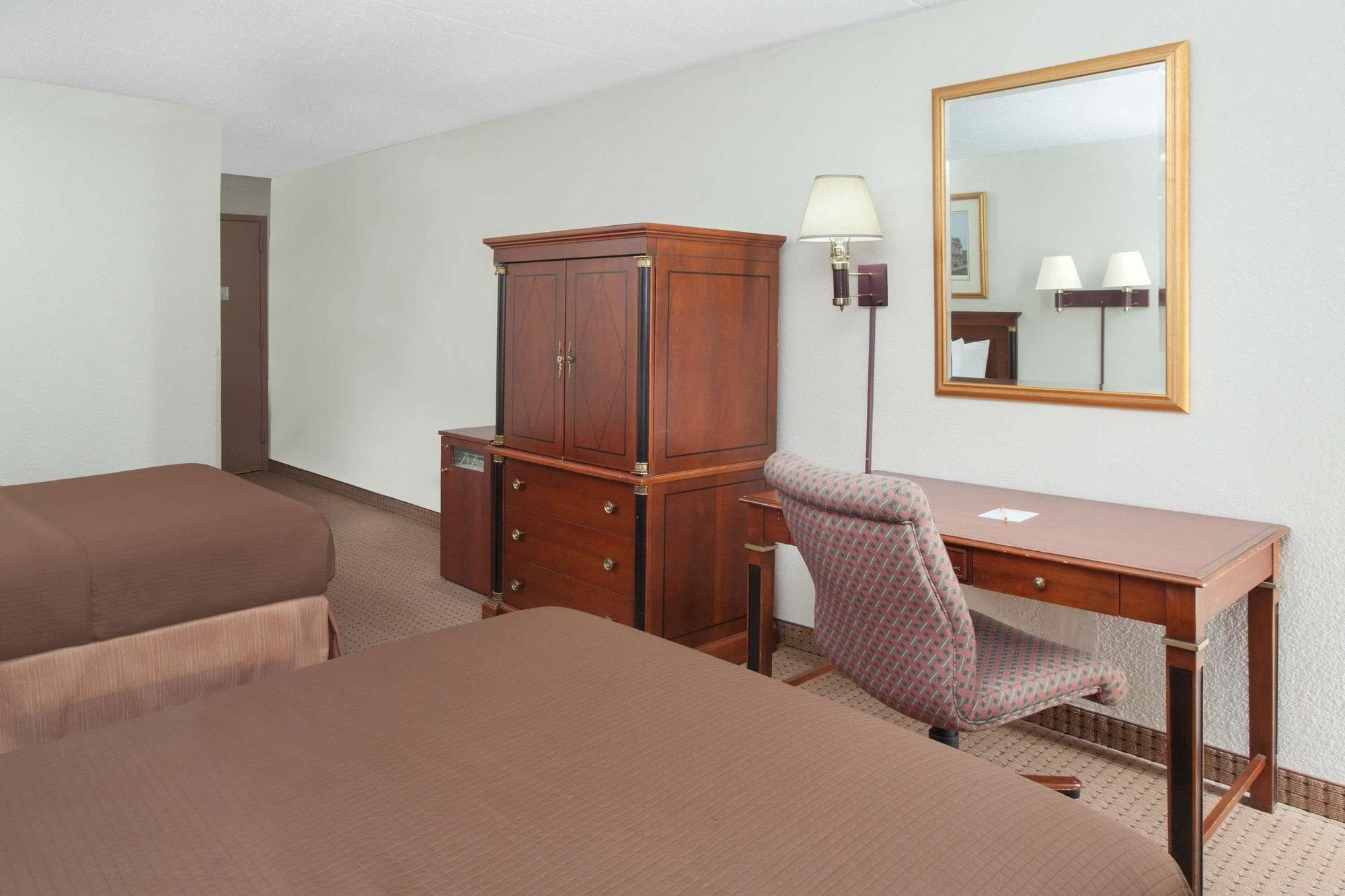 Baymont By Wyndham - Chicago - Addison - O'Hare Exterior foto